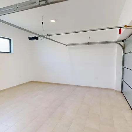 Silvia * Nova Vas (Porec)